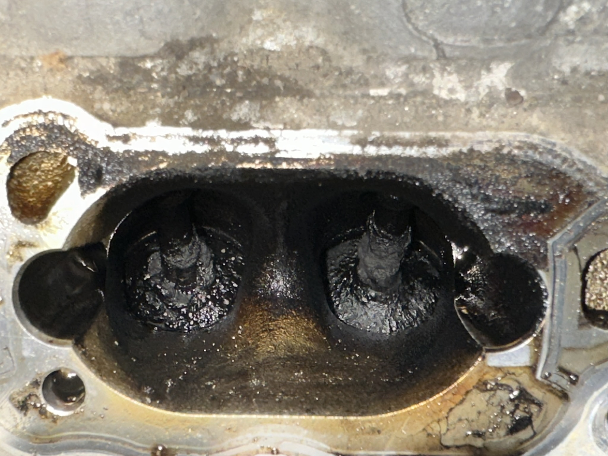 Carbon buildup on intake valves